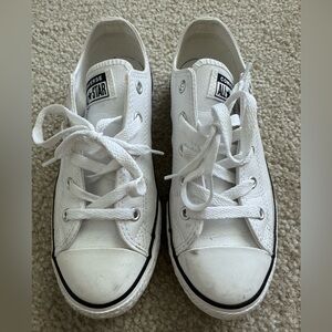 Kids/ Women’s Converse
